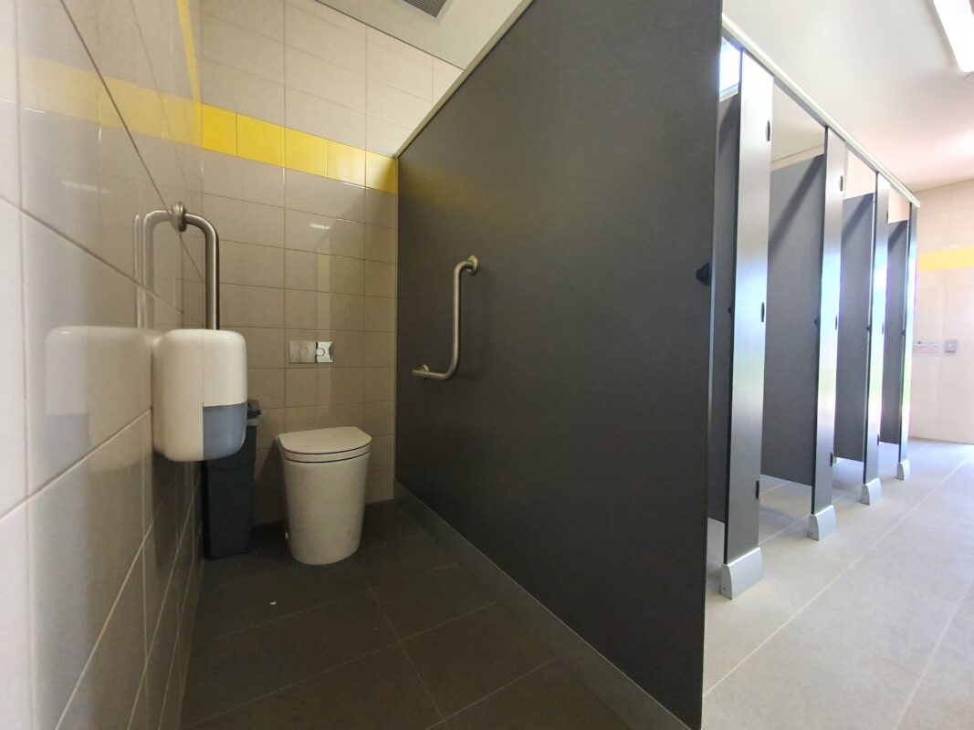 AQUALOO is Australia's Specialist in Commercial Toilet and Shower Partitions / Cubicles l Compact Laminate Lockers & Seating l Integrated Paneling System l Washroom Accessories
