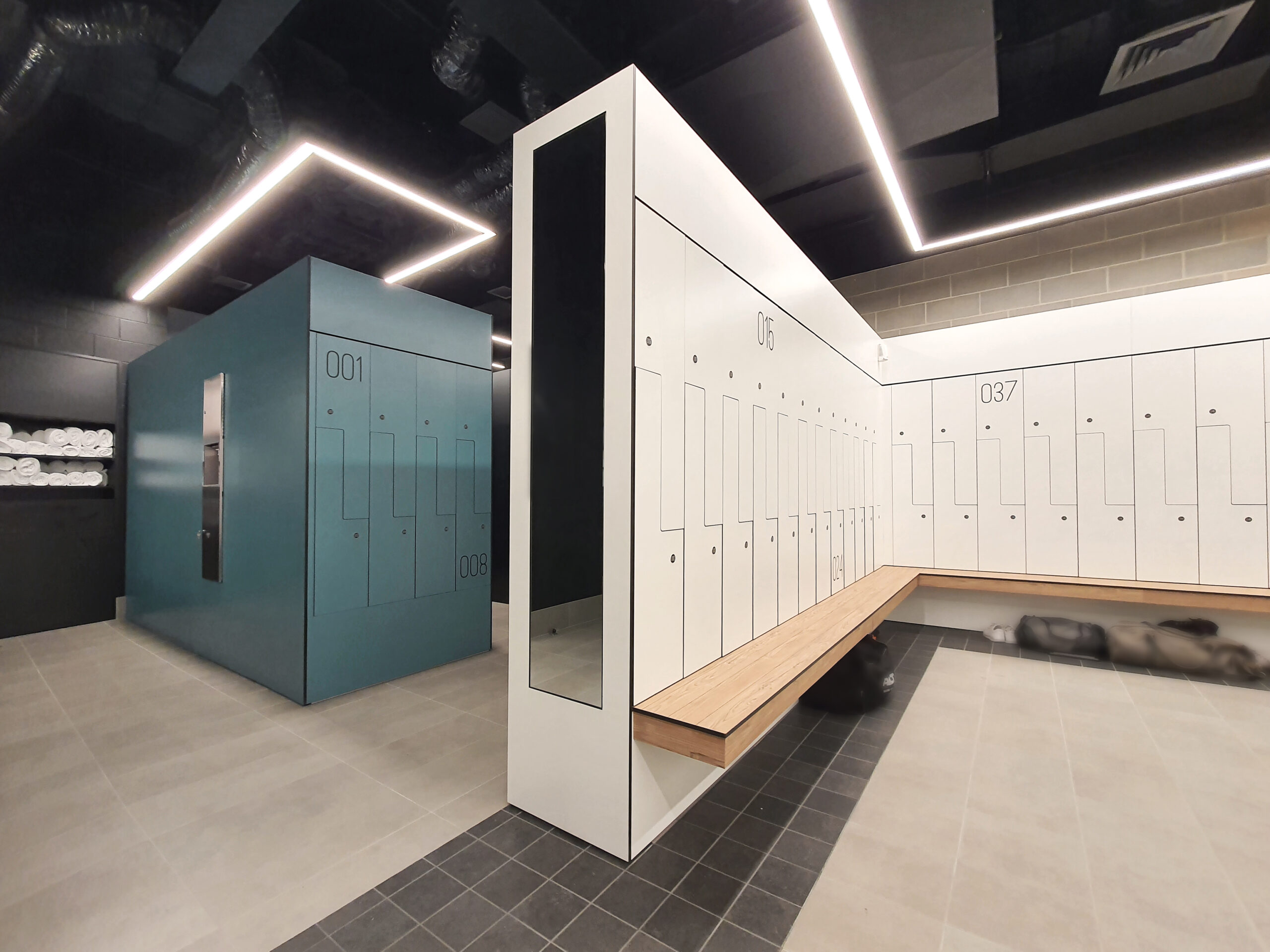 Aqualoo Combo Lockers