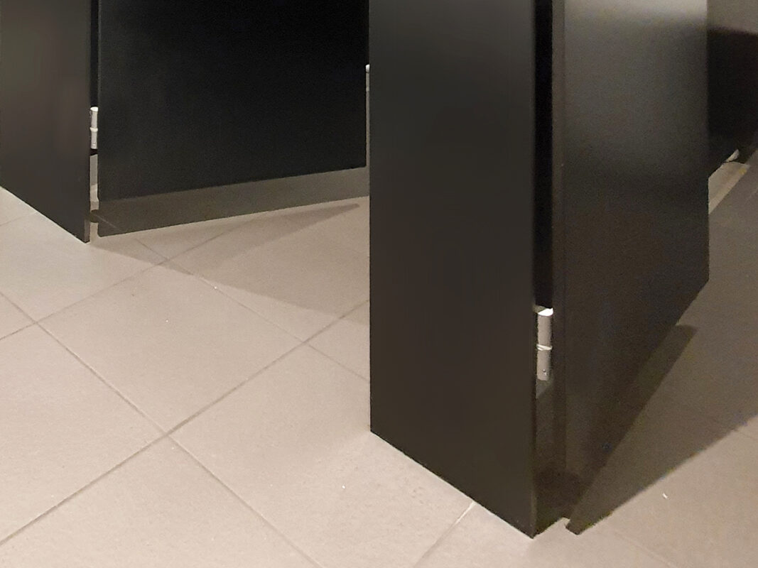 AQUALOO is Australia's Specialist in Commercial Toilet and Shower Partitions / Cubicles l Compact Laminate Lockers & Seating l Integrated Paneling System l Washroom Accessories