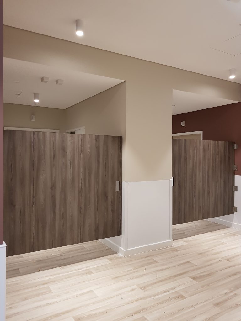 AQUALOO is Australia's Specialist in Commercial Toilet and Shower Partitions / Cubicles l Compact Laminate Lockers & Seating l Integrated Paneling System l Washroom Accessories