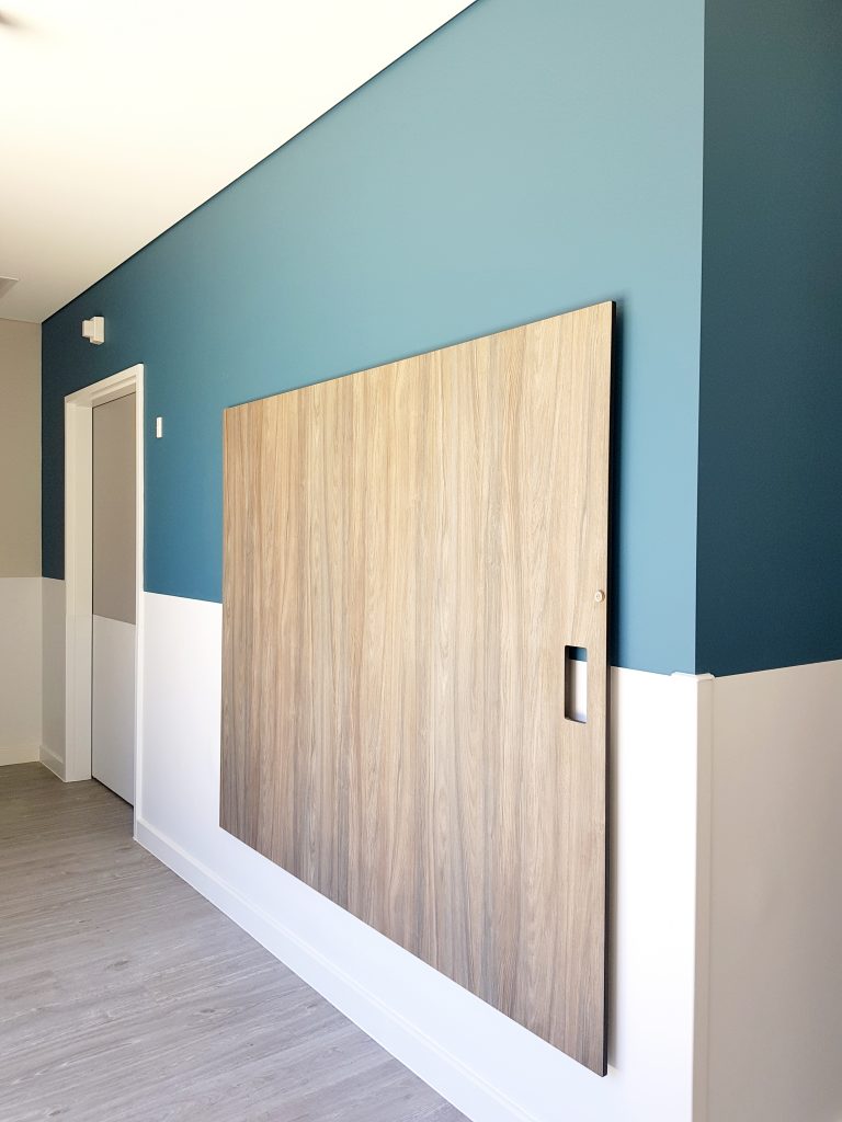 AQUALOO is Australia's Specialist in Commercial Toilet and Shower Partitions / Cubicles l Compact Laminate Lockers & Seating l Integrated Paneling System l Washroom Accessories