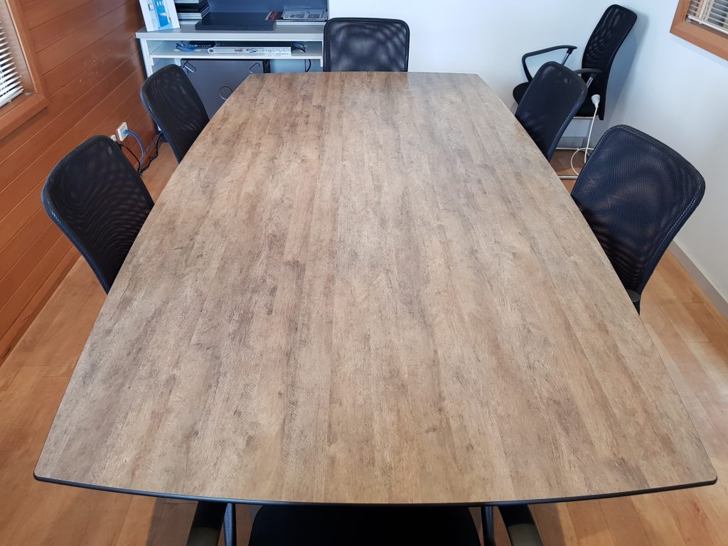 AQUALOO is Australia's Specialist in Commercial Toilet and Shower Partitions / Cubicles l Compact Laminate Lockers & Seating l Integrated Paneling System l Washroom Accessories