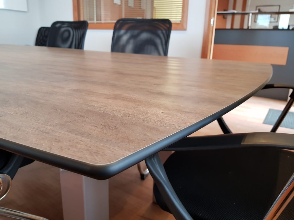 AQUALOO is Australia's Specialist in Commercial Toilet and Shower Partitions / Cubicles l Compact Laminate Lockers & Seating l Integrated Paneling System l Washroom Accessories