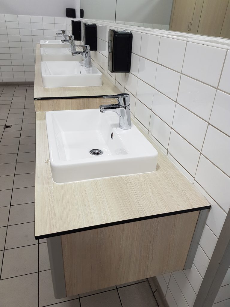 AQUALOO is Australia's Specialist in Commercial Toilet and Shower Partitions / Cubicles l Compact Laminate Lockers & Seating l Integrated Paneling System l Washroom Accessories